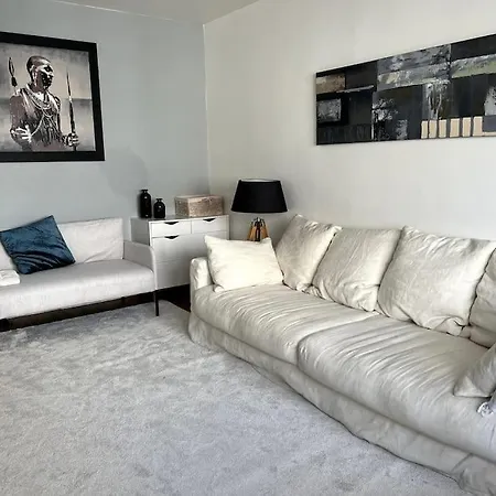 Pied De Montmartre Apartment