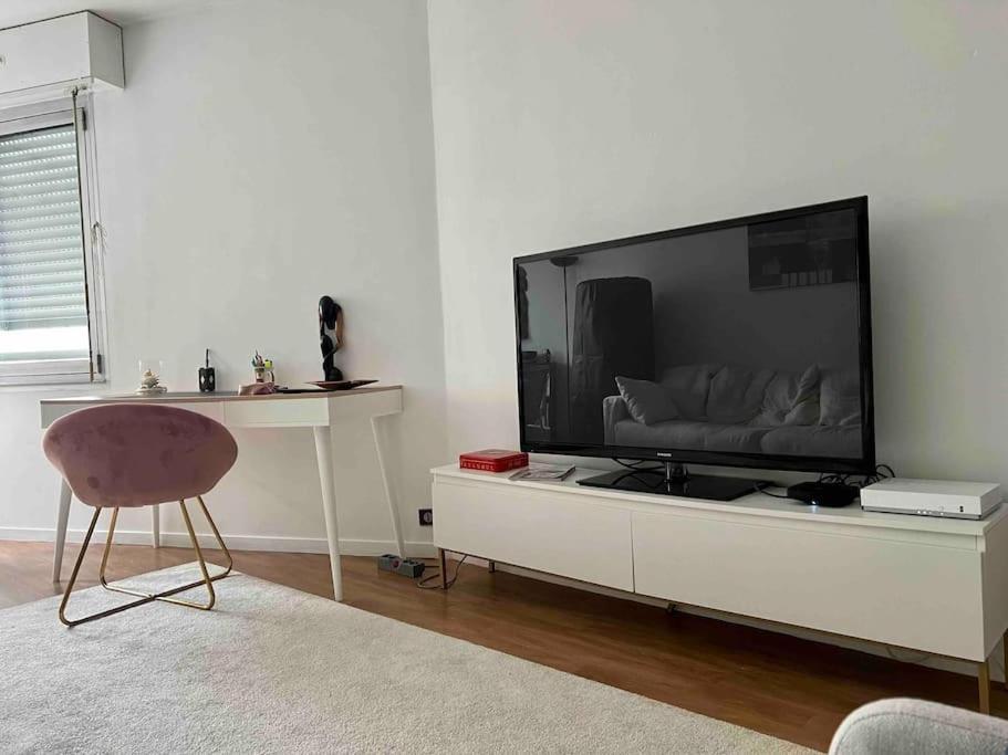 Apartment Pied De Montmartre